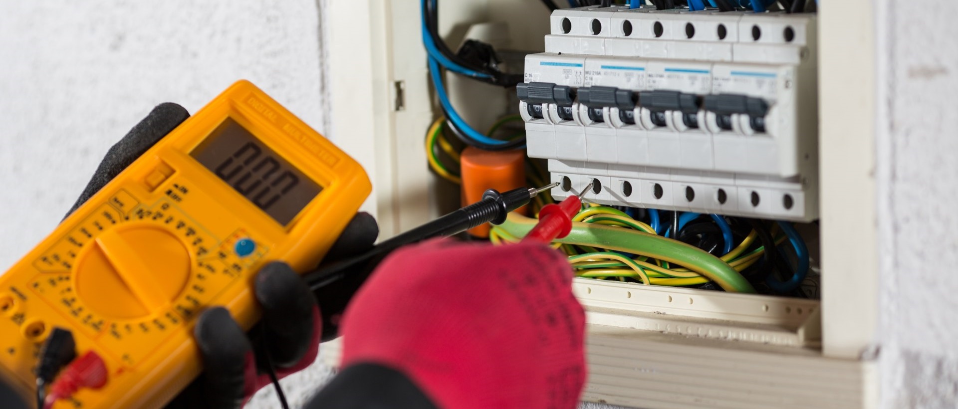 Electricians N15